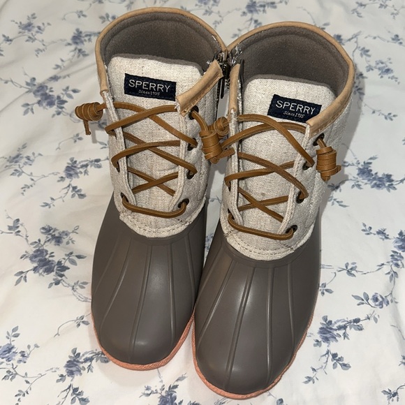 NWOT Sperry Duck Boots - Picture 2 of 5